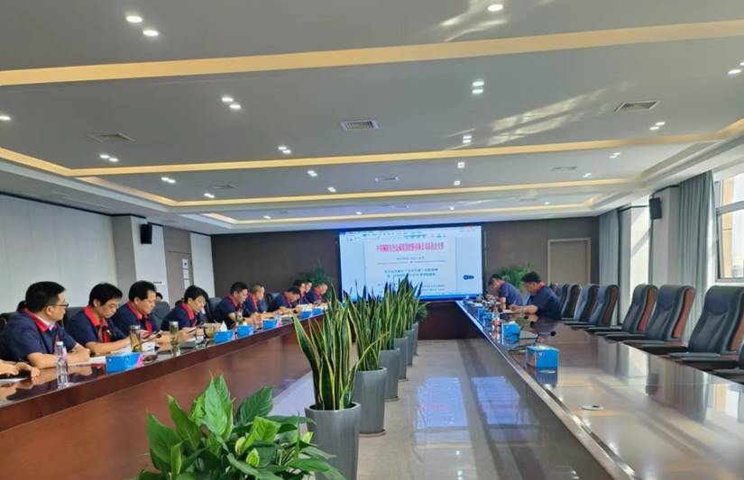 運(yùn)用浙江‘千萬工程’經(jīng)驗(yàn)案例，加強(qiáng)公司5S管理工作會(huì)議